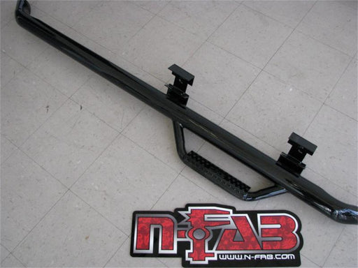 N-Fab D0952RC Cab Length Nerf Bar
